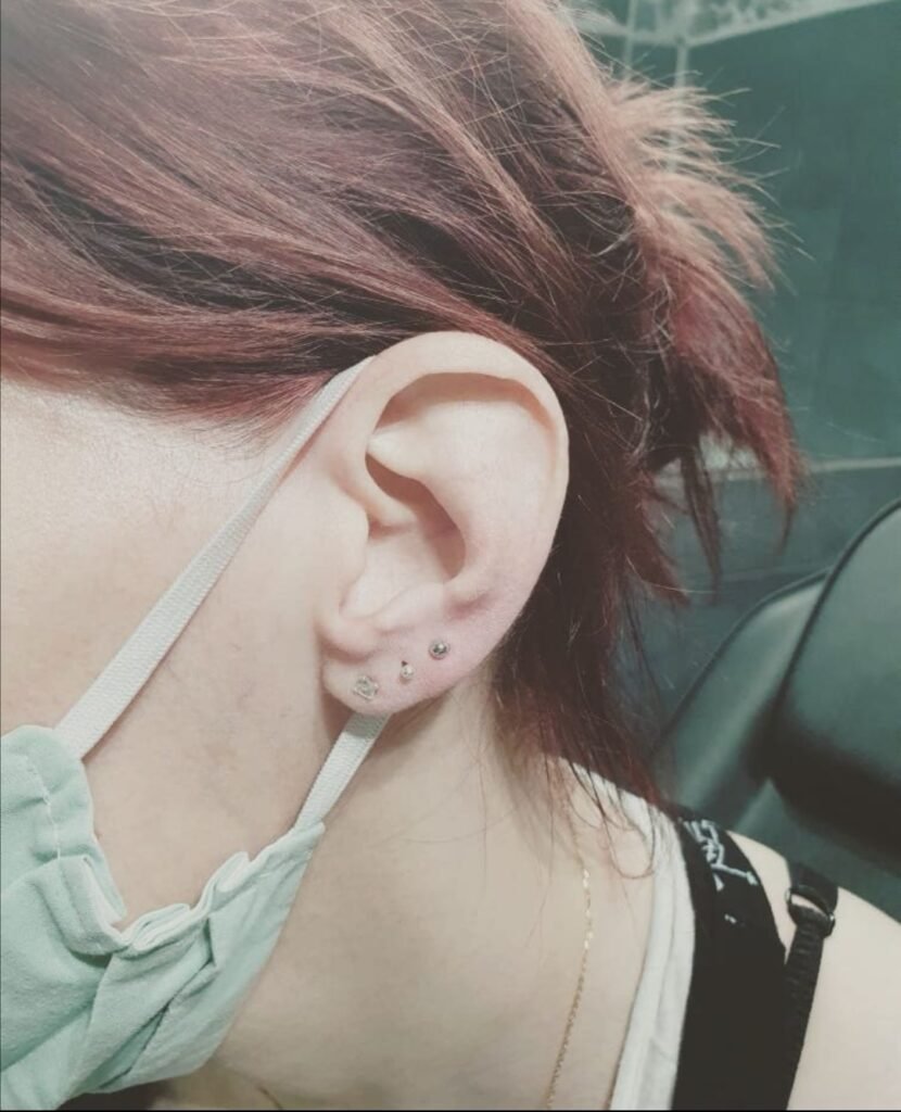 LOBE PIERCING